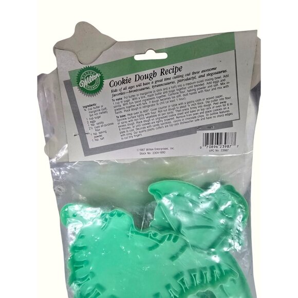 Wilton Dinosaur Cookie Cutters Set Of 4 Green Plastic 1987 Kids Baking Fun - Picture 3 of 5
